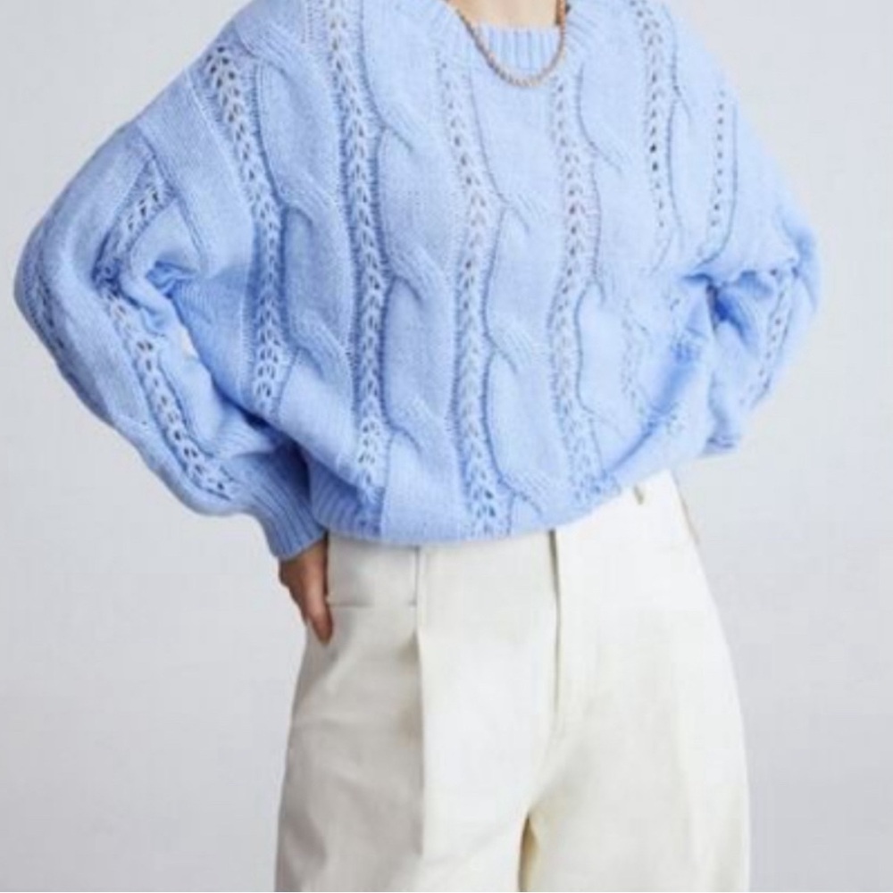 Elegant Light Blue Knit Sweater